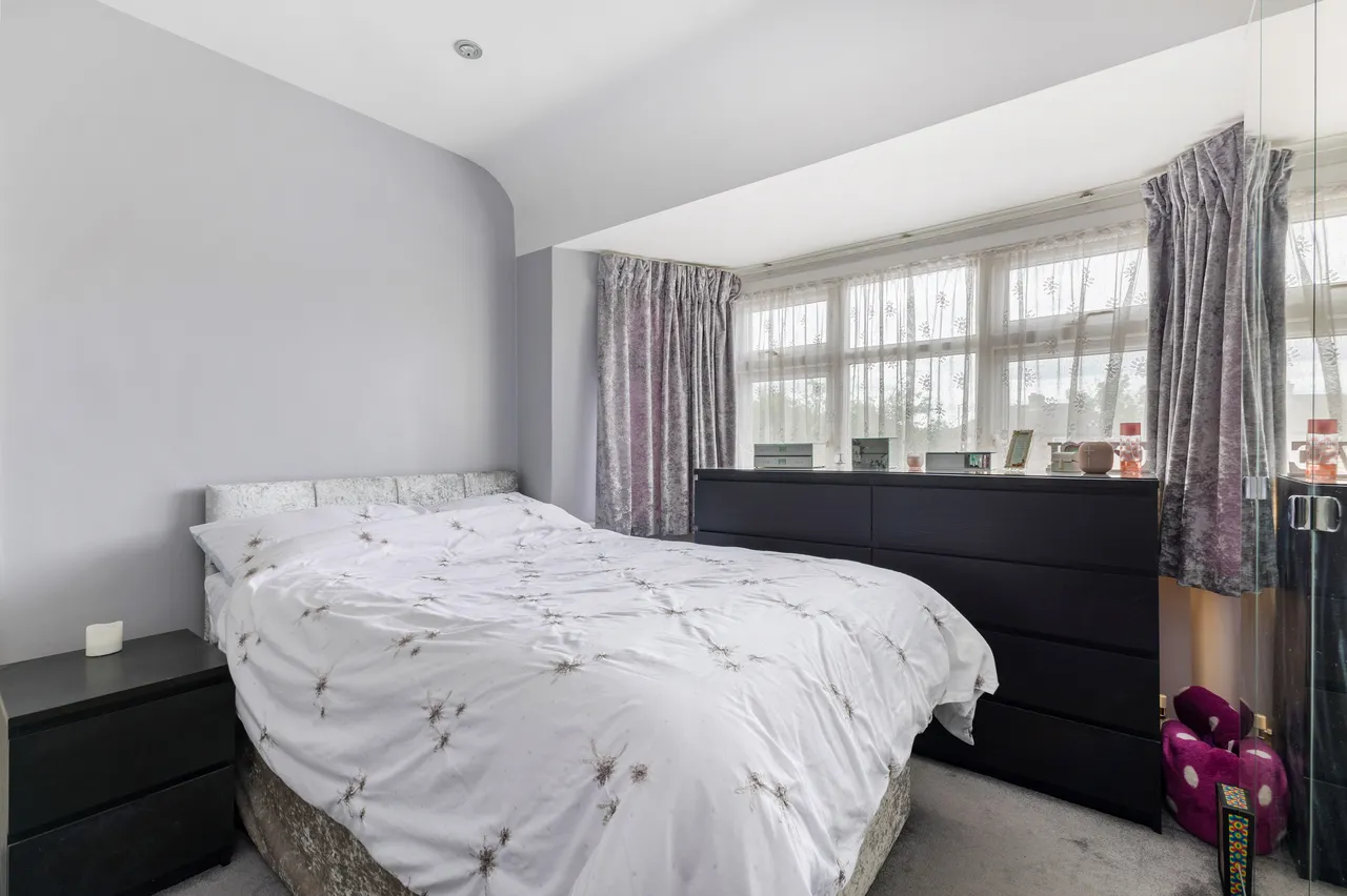 Peareswood Gardens, Stanmore, HA7, photo 17