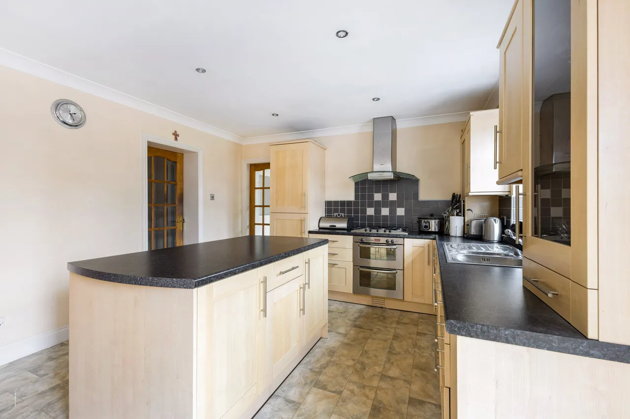 Peareswood Gardens, Stanmore, HA7, photo 4