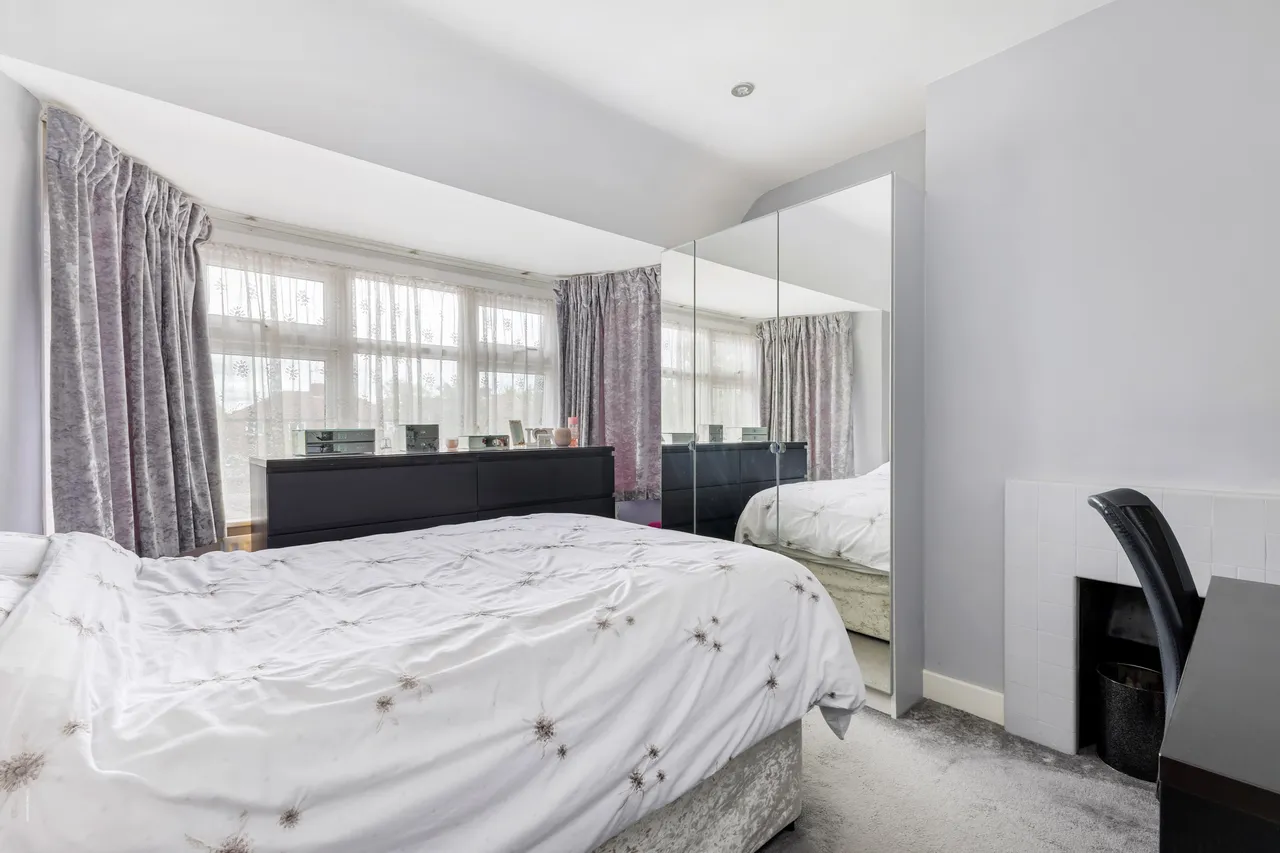 Peareswood Gardens, Stanmore, HA7, photo 23