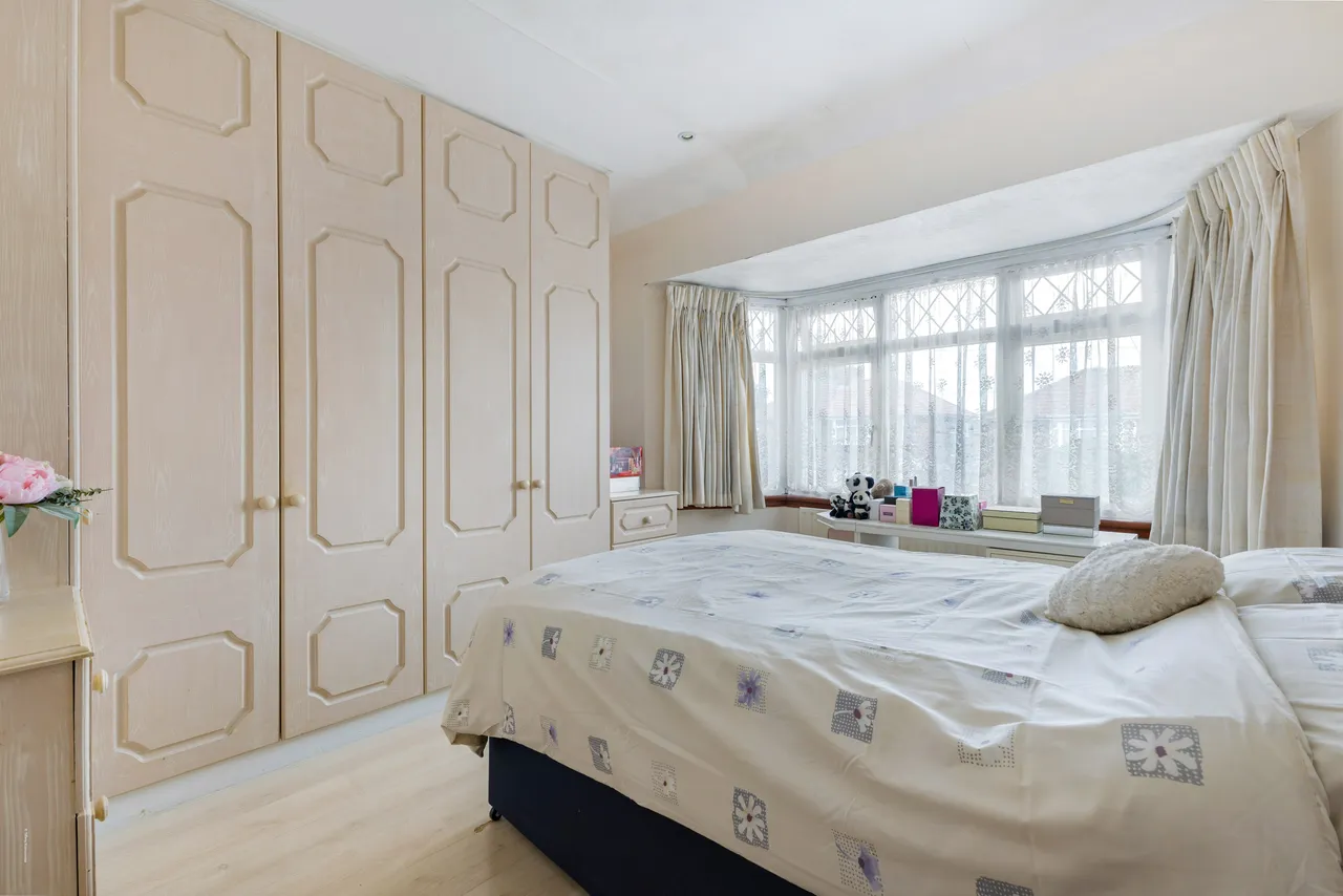 Peareswood Gardens, Stanmore, HA7, photo 18
