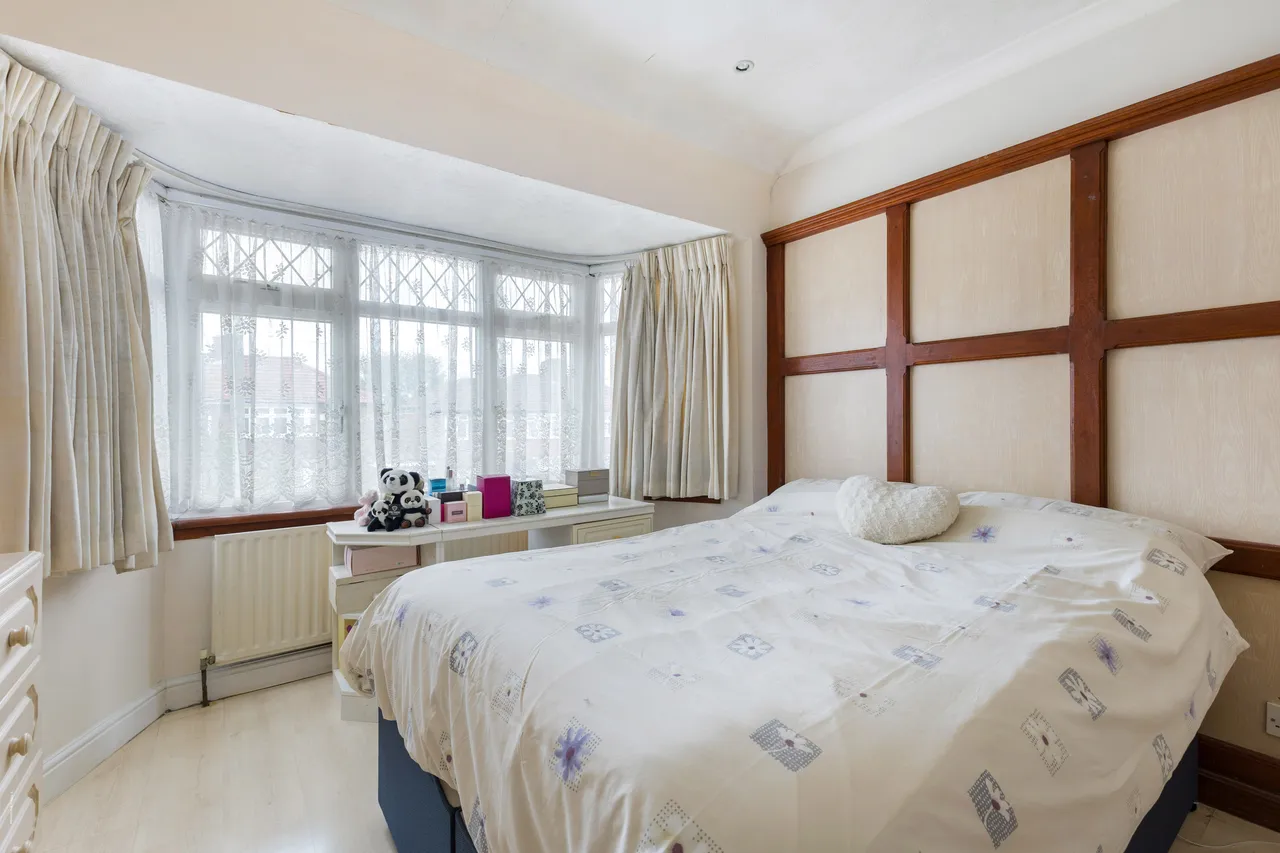 Peareswood Gardens, Stanmore, HA7, photo 7