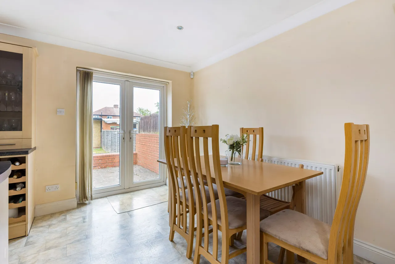 Peareswood Gardens, Stanmore, HA7, photo 25