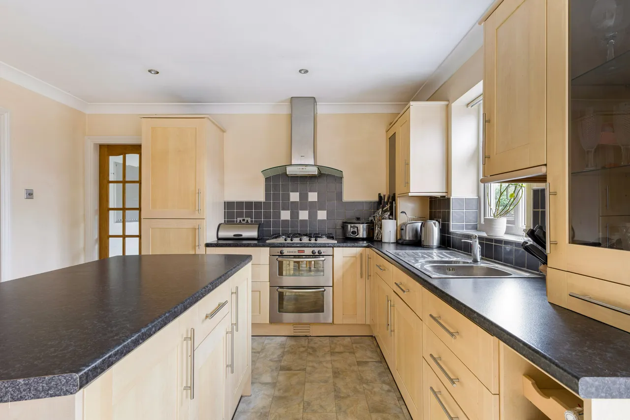 Peareswood Gardens, Stanmore, HA7, photo 14