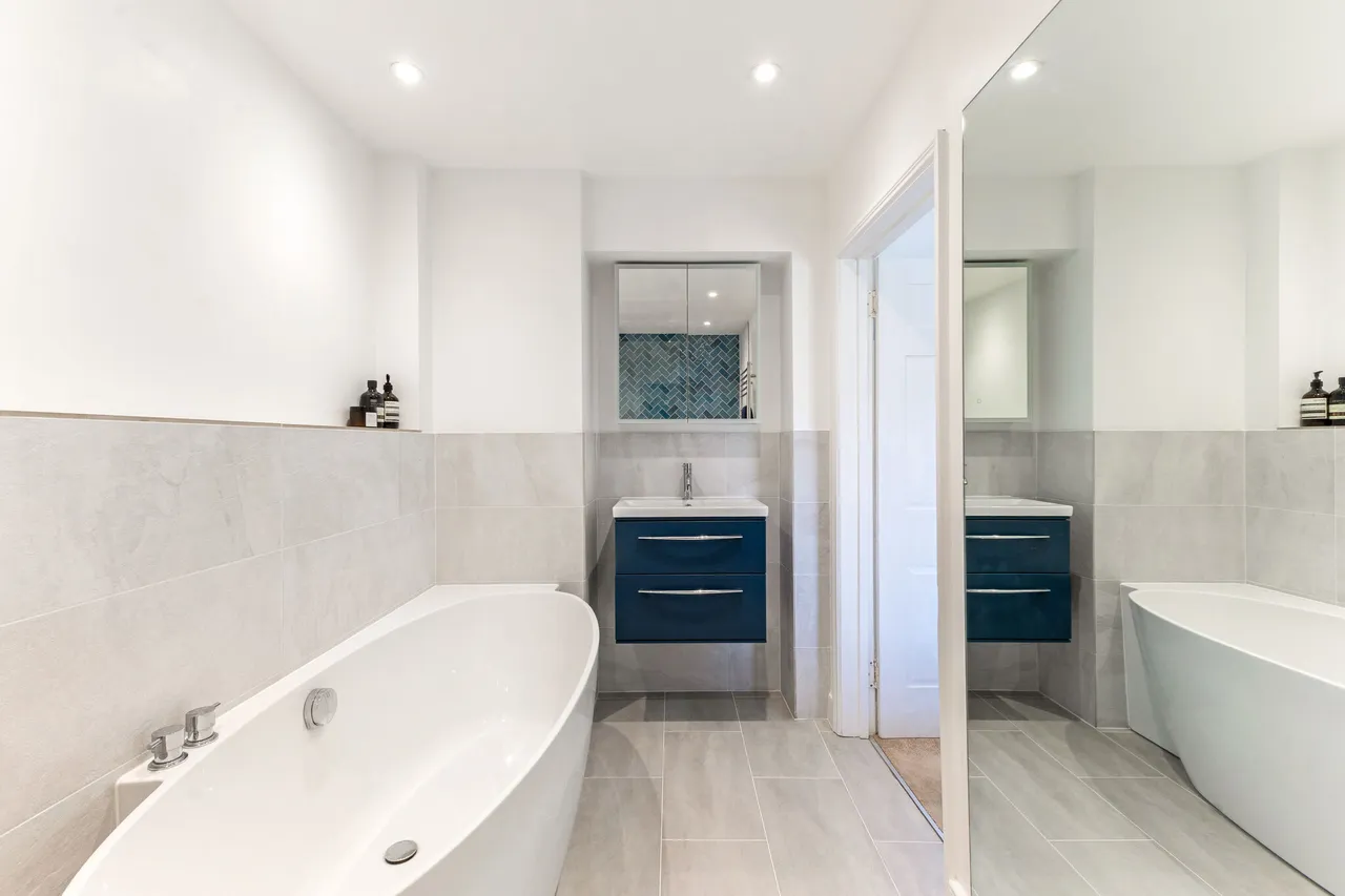 London Road West, Bath, BA1, photo 13