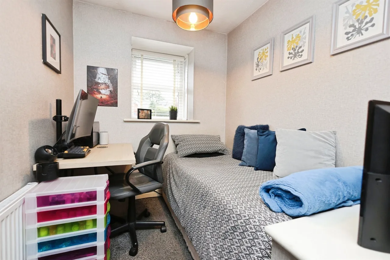 Churchill Drive, Rowley Regis, B65, photo 15