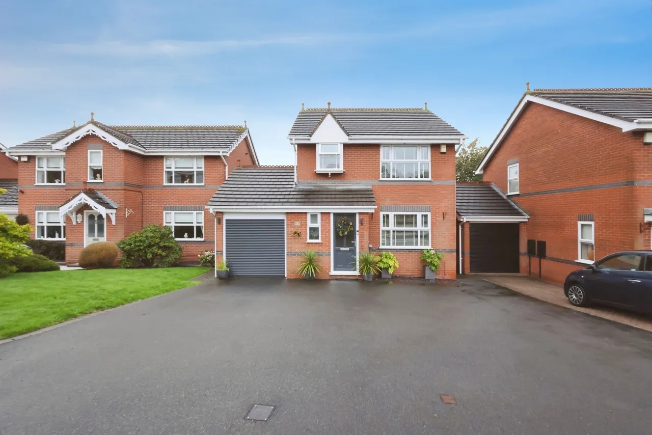 3 bed house for sale, Churchill Drive, Rowley Regis, B65