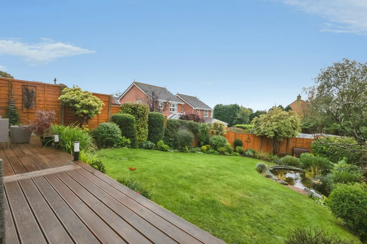 Churchill Drive, Rowley Regis, B65, photo 8