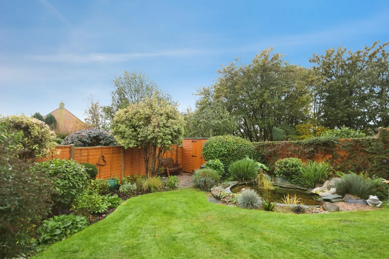 Churchill Drive, Rowley Regis, B65, photo 17