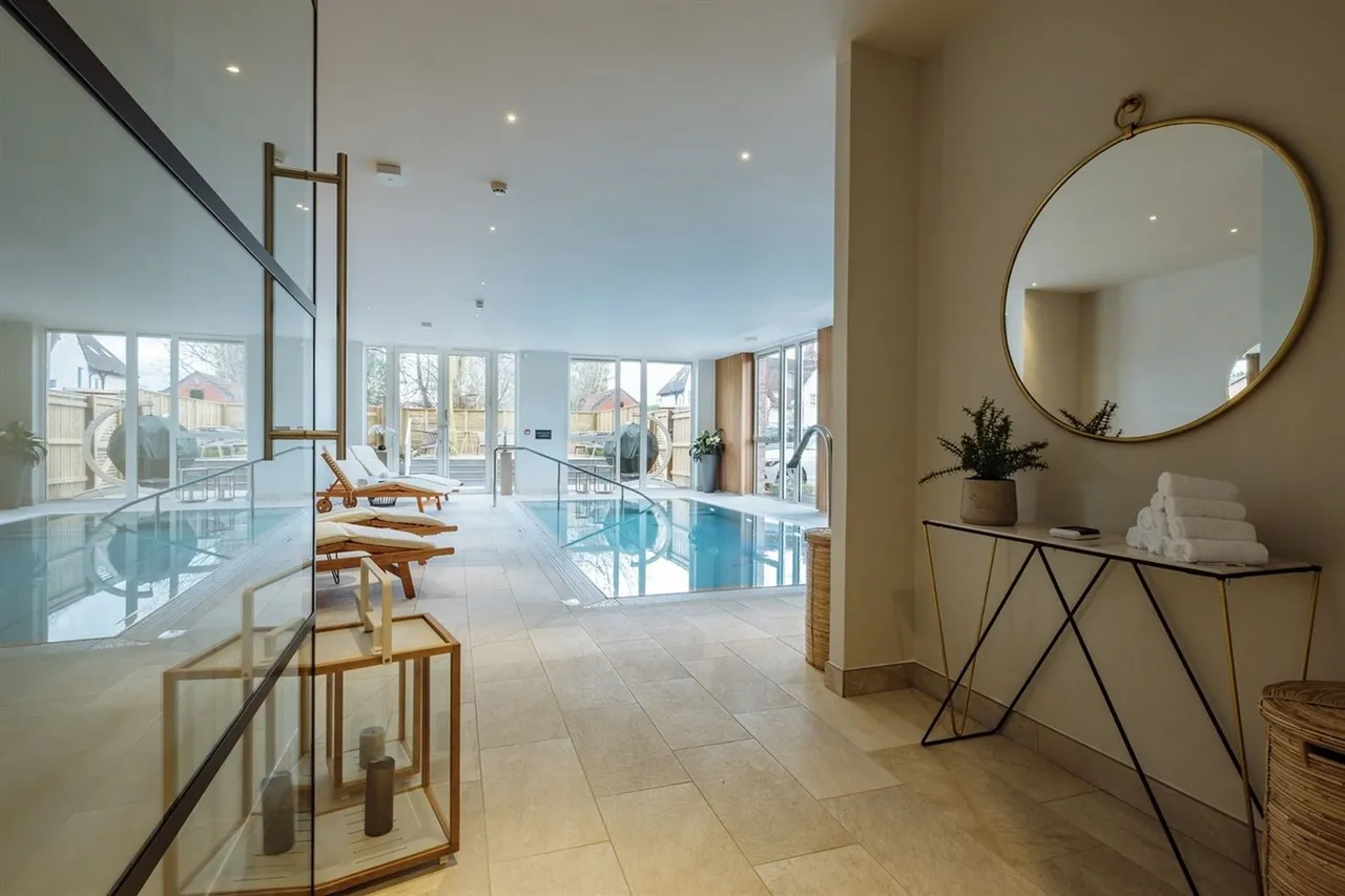 Chapelwood, Wilmslow, photo 10
