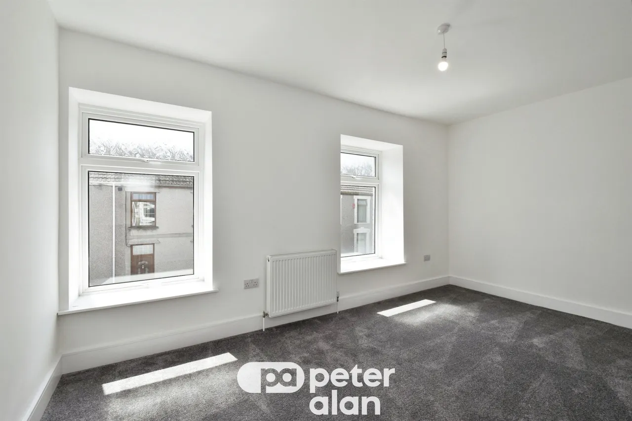 Tucker Street, Neath, SA11, photo 5