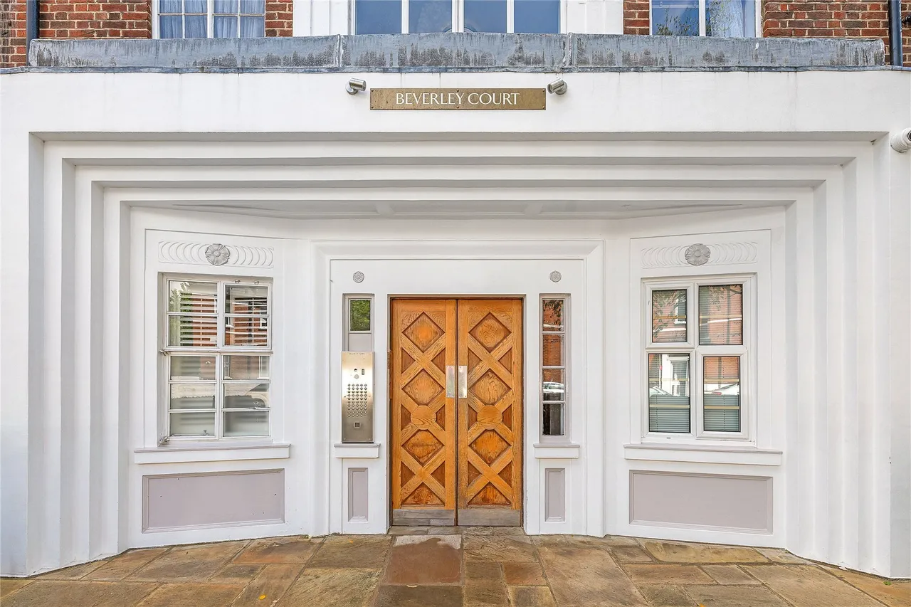 Beverley Court, Wellesley Road, London, W4, photo 12
