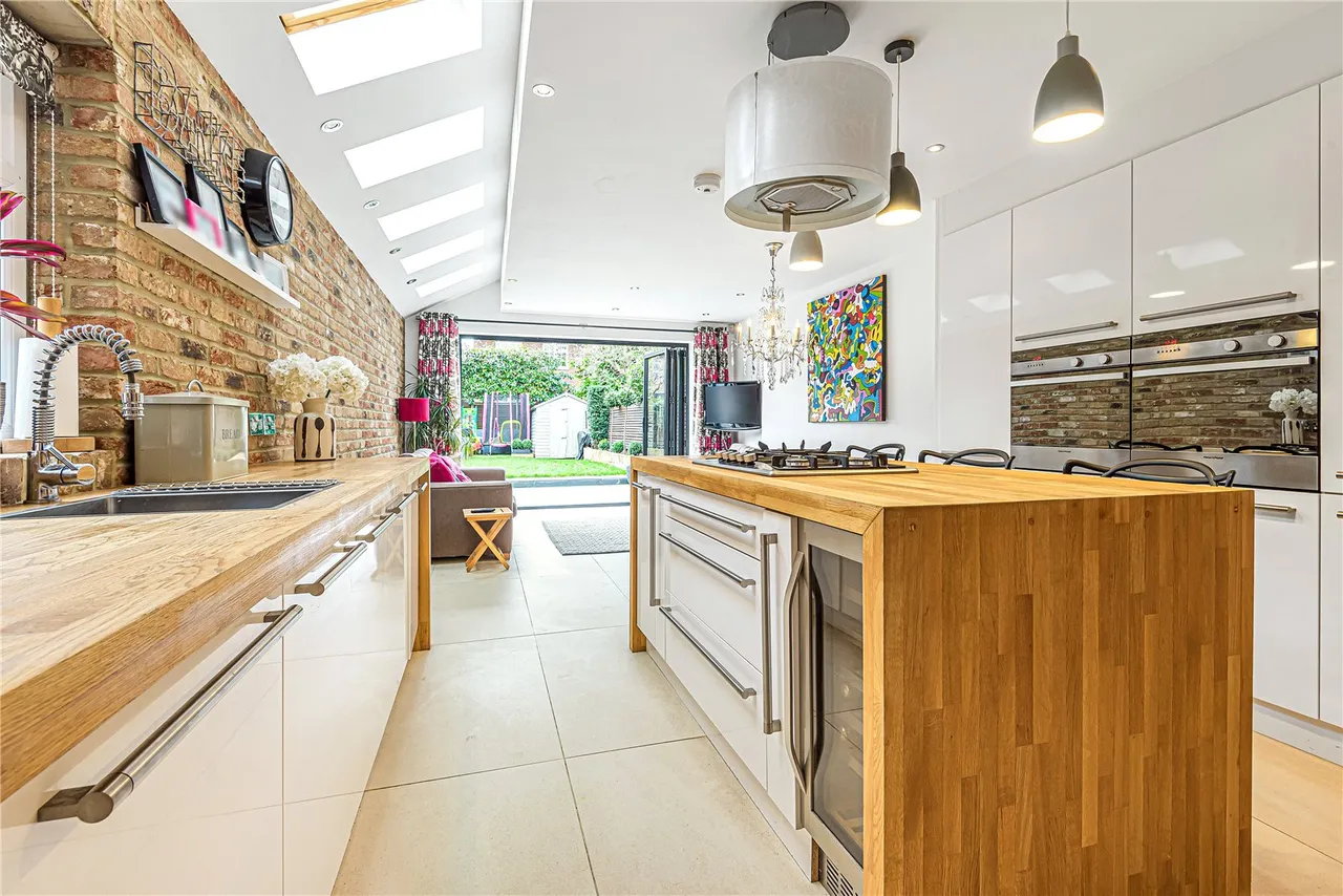 Fulwell Road, Teddington, TW11 0RH, photo 3