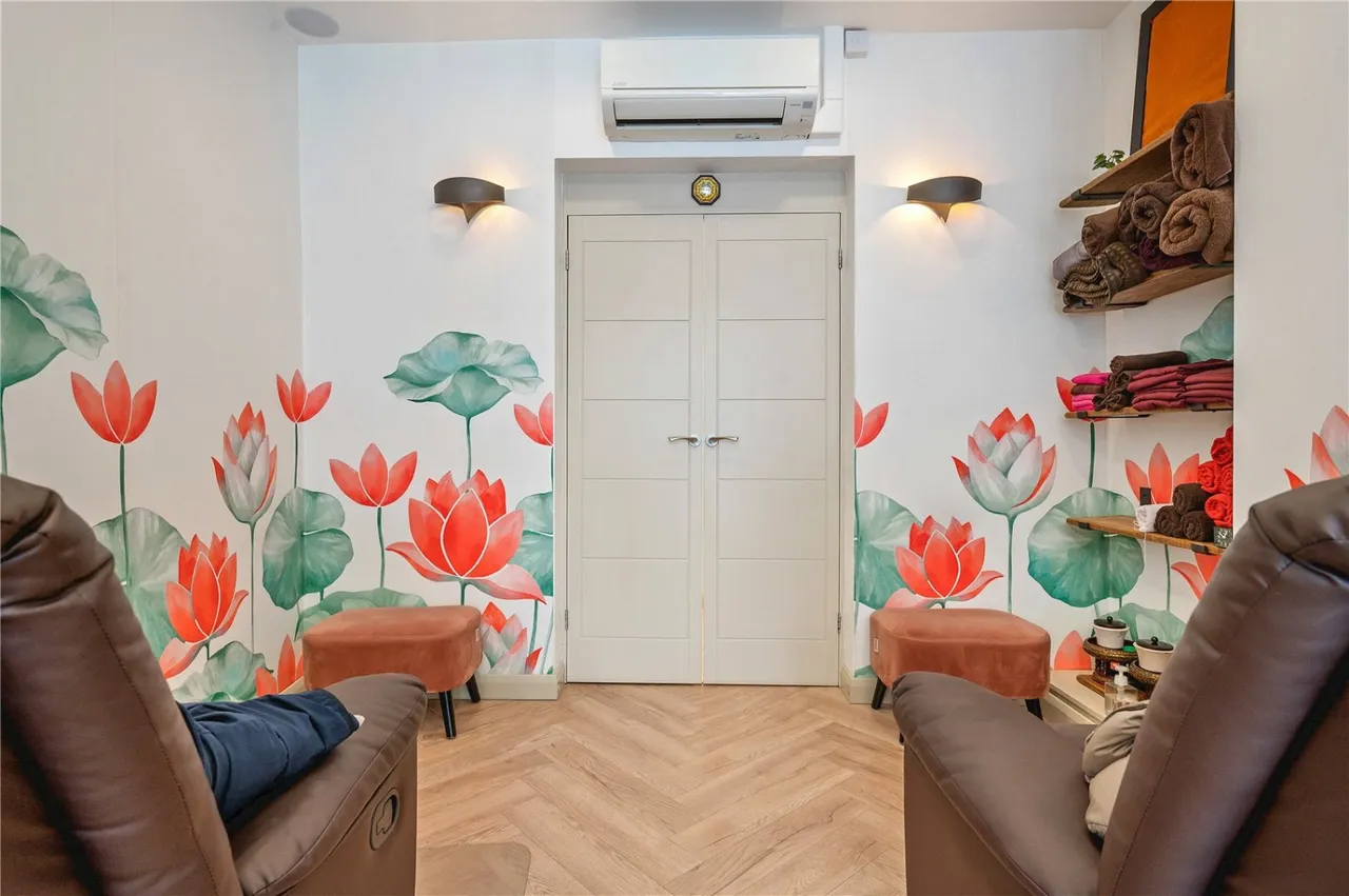 Upper Street, Angel, N1, photo 13
