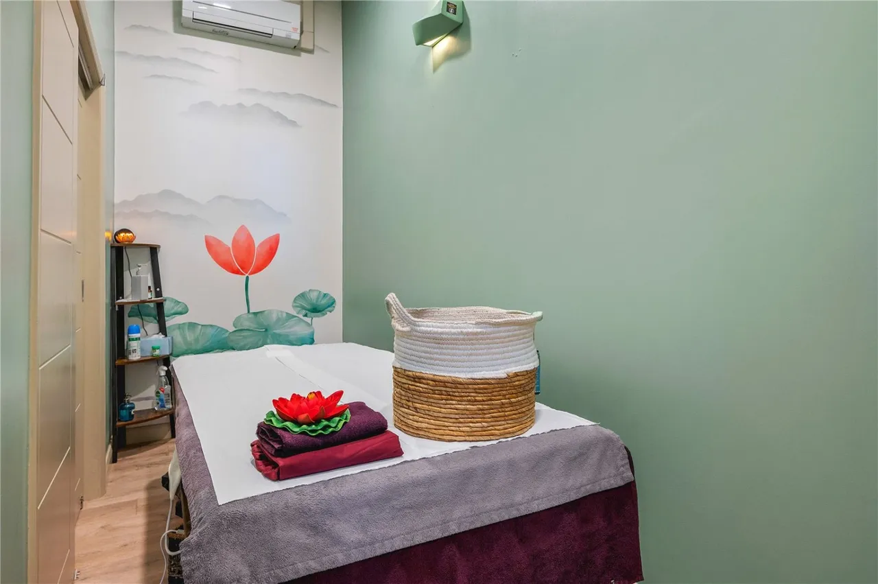 Upper Street, Angel, N1, photo 10
