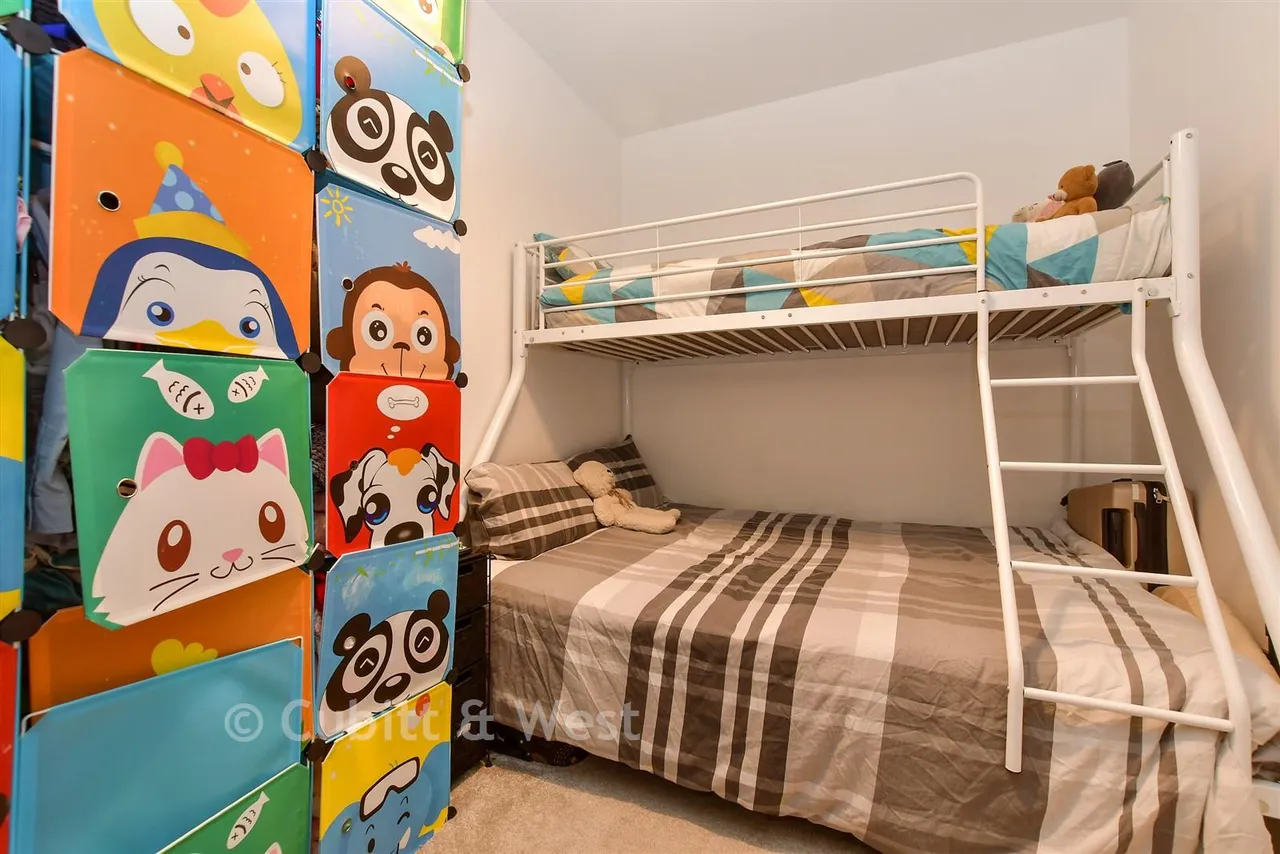 London Road, Wallington, SM6, photo 7