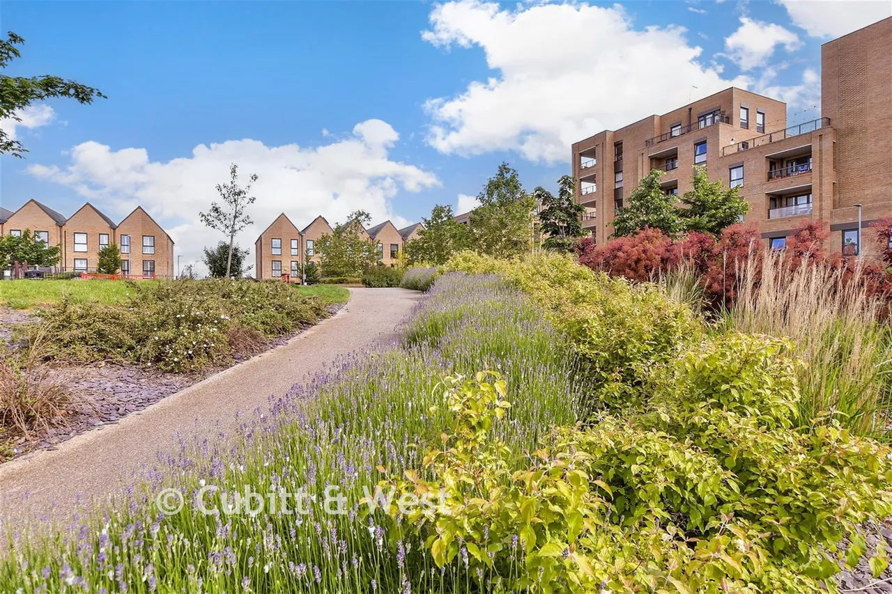 London Road, Wallington, SM6, photo 8