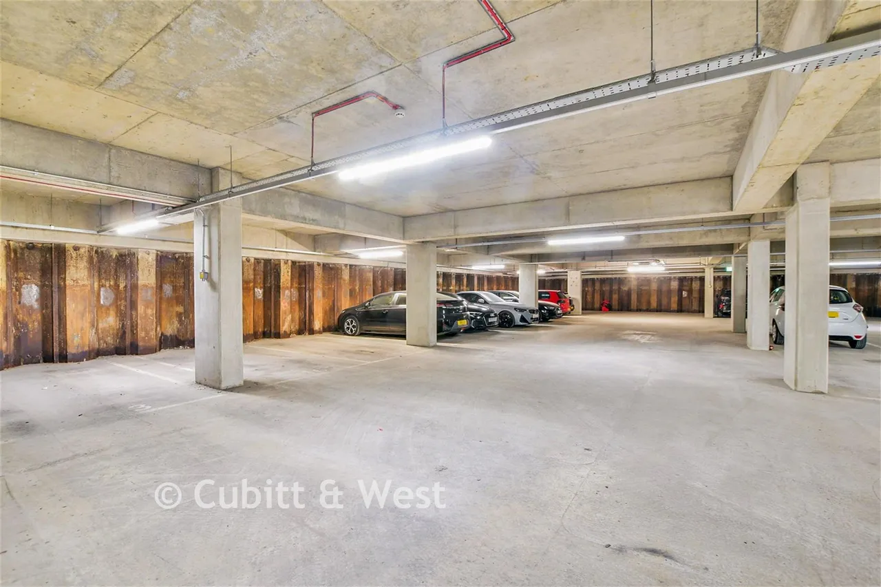 London Road, Wallington, SM6, photo 10