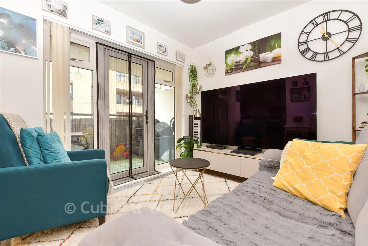 London Road, Wallington, SM6, photo 2