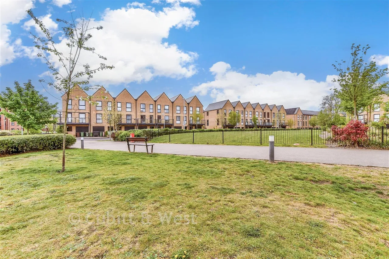 London Road, Wallington, SM6, photo 9