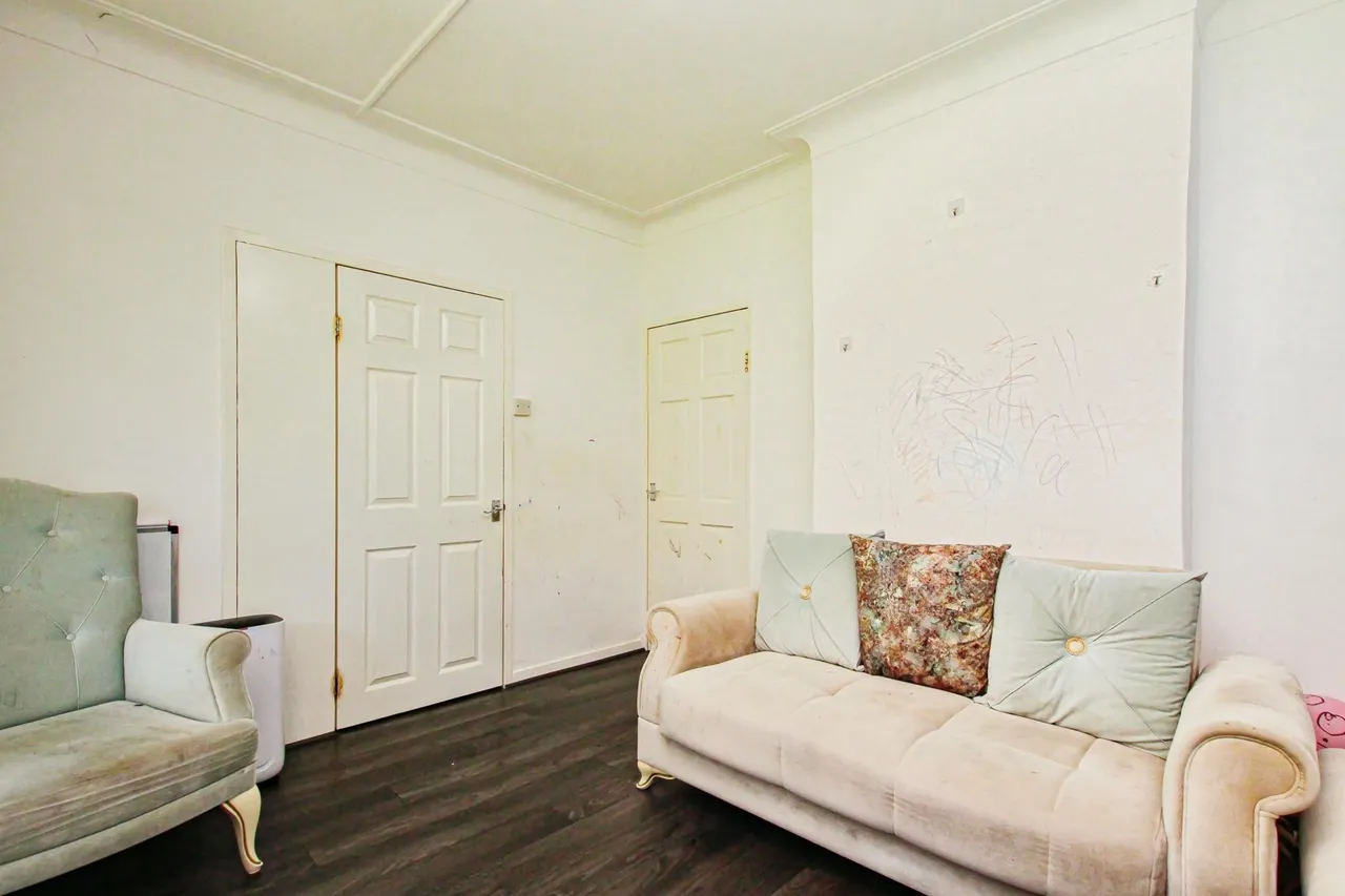 Gibson Close, London, E1, photo 6