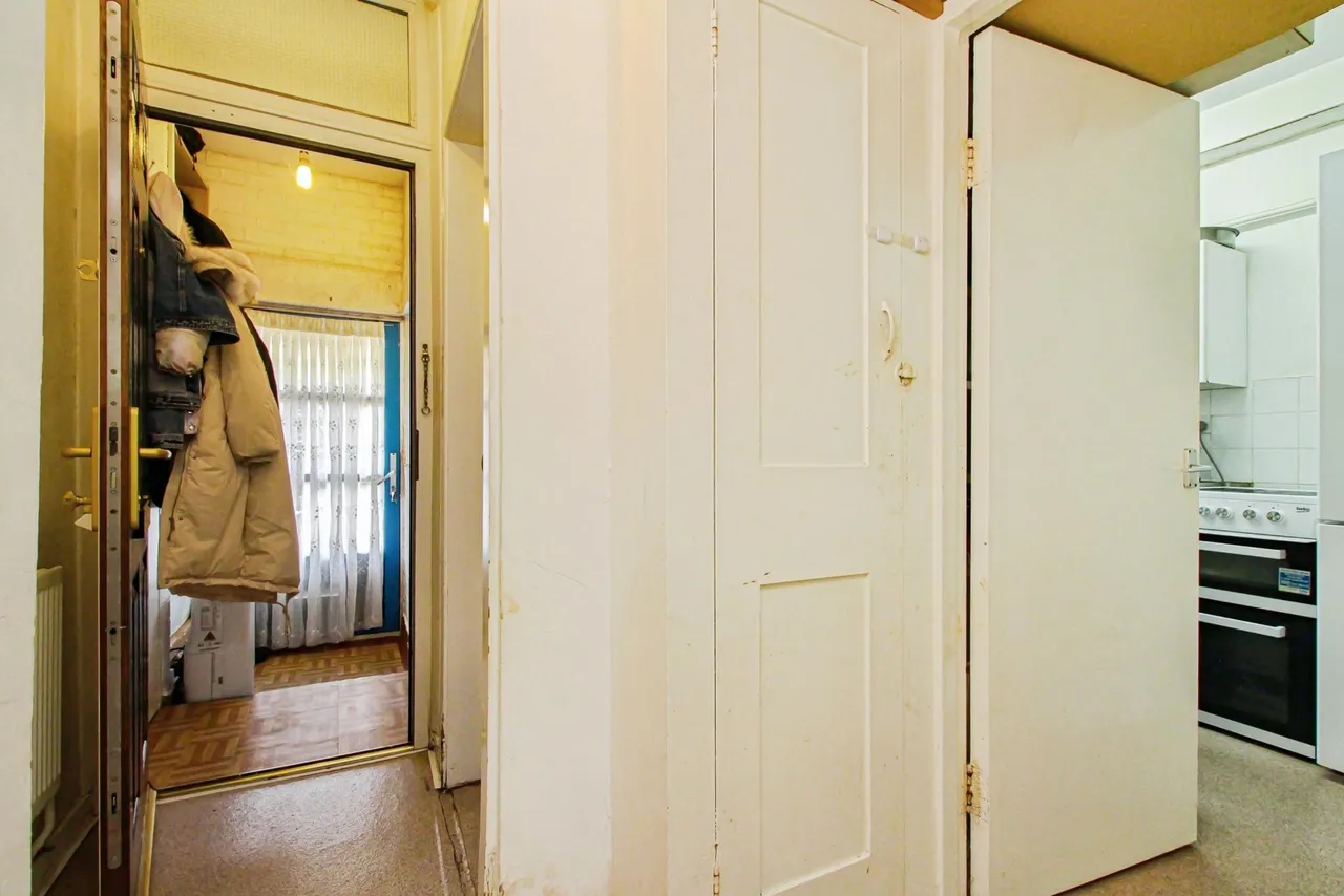 Gibson Close, London, E1, photo 12