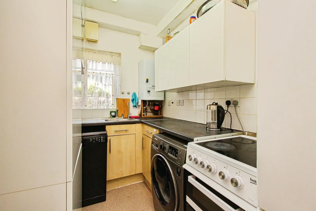Gibson Close, London, E1, photo 7