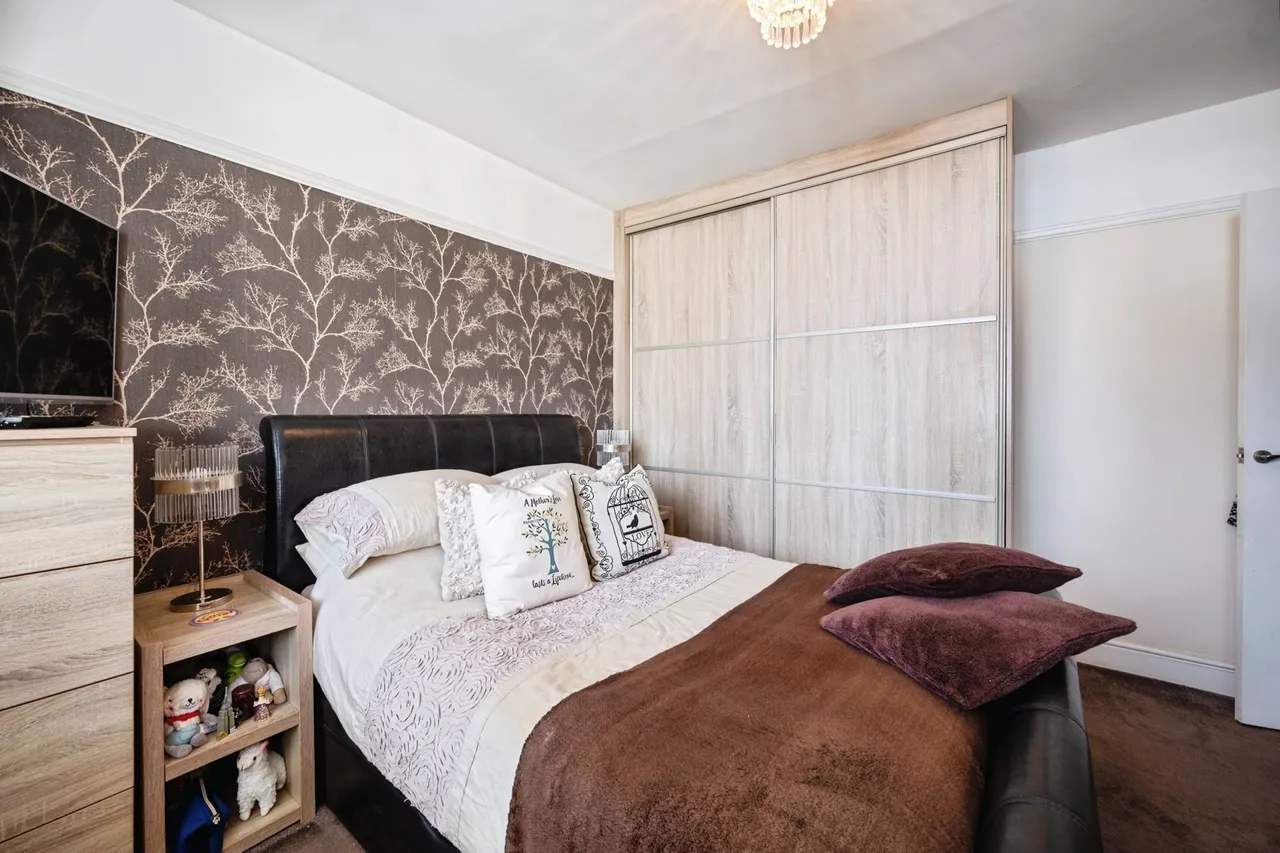 Elm Close Estate, Hayling Island, PO11, photo 7
