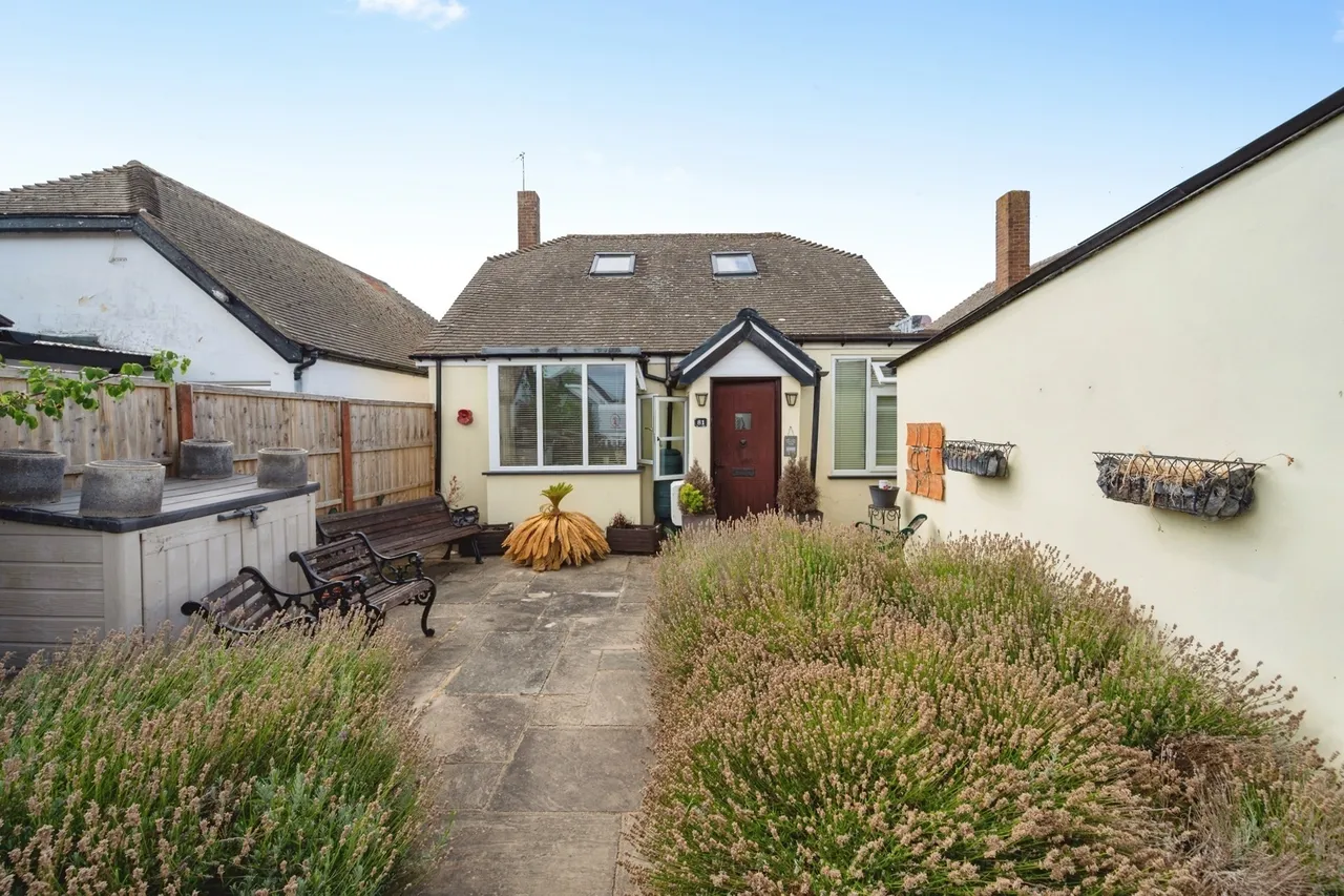 Elm Close Estate, Hayling Island, PO11, photo 16