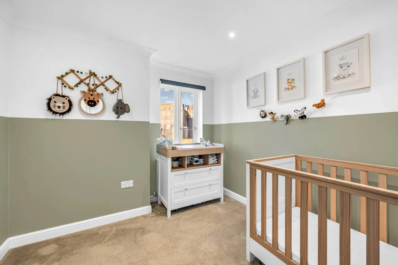 Bordeston Court, The Ham, TW8 8HW, photo 9
