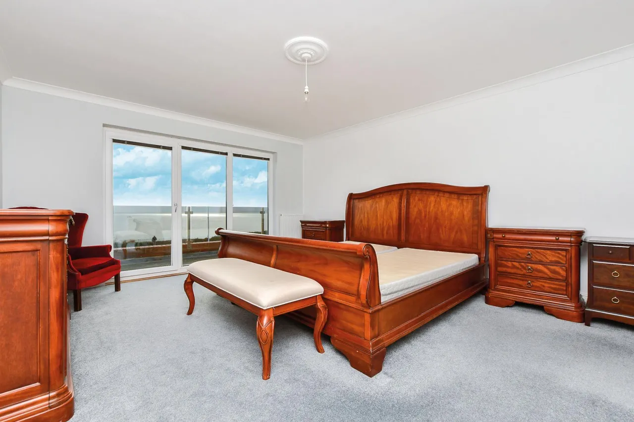 Western Esplanade, Broadstairs, CT10, photo 14