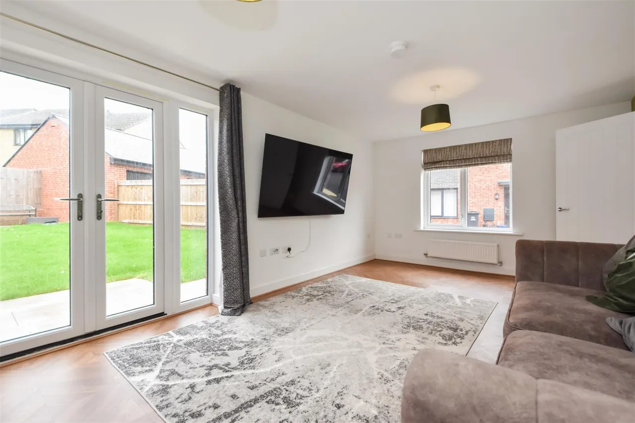 Mary Drive, Cullompton, photo 6