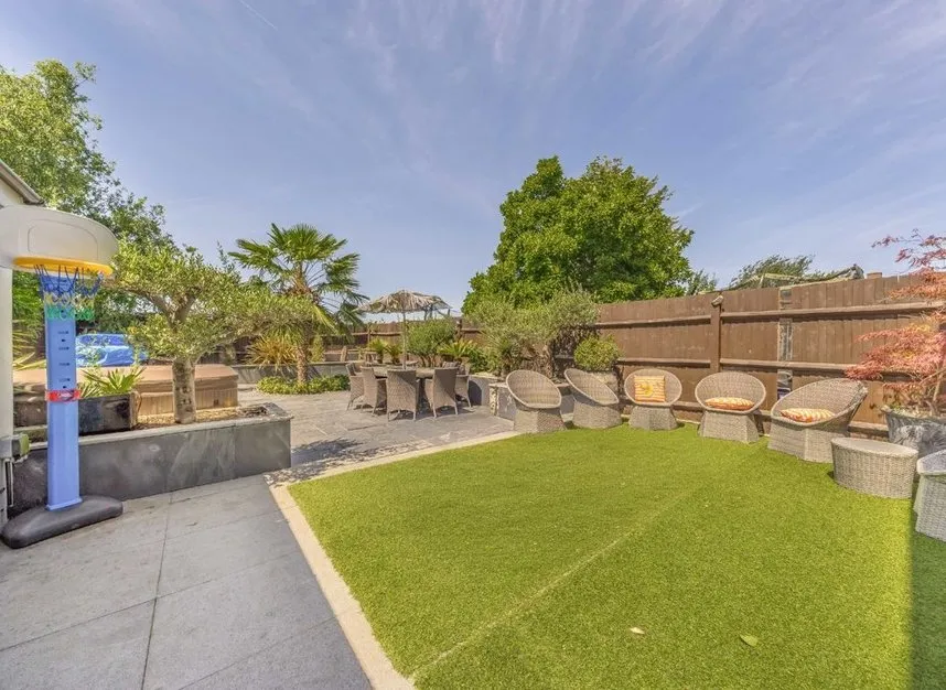 Wigley Road, Feltham, TW13, photo 5