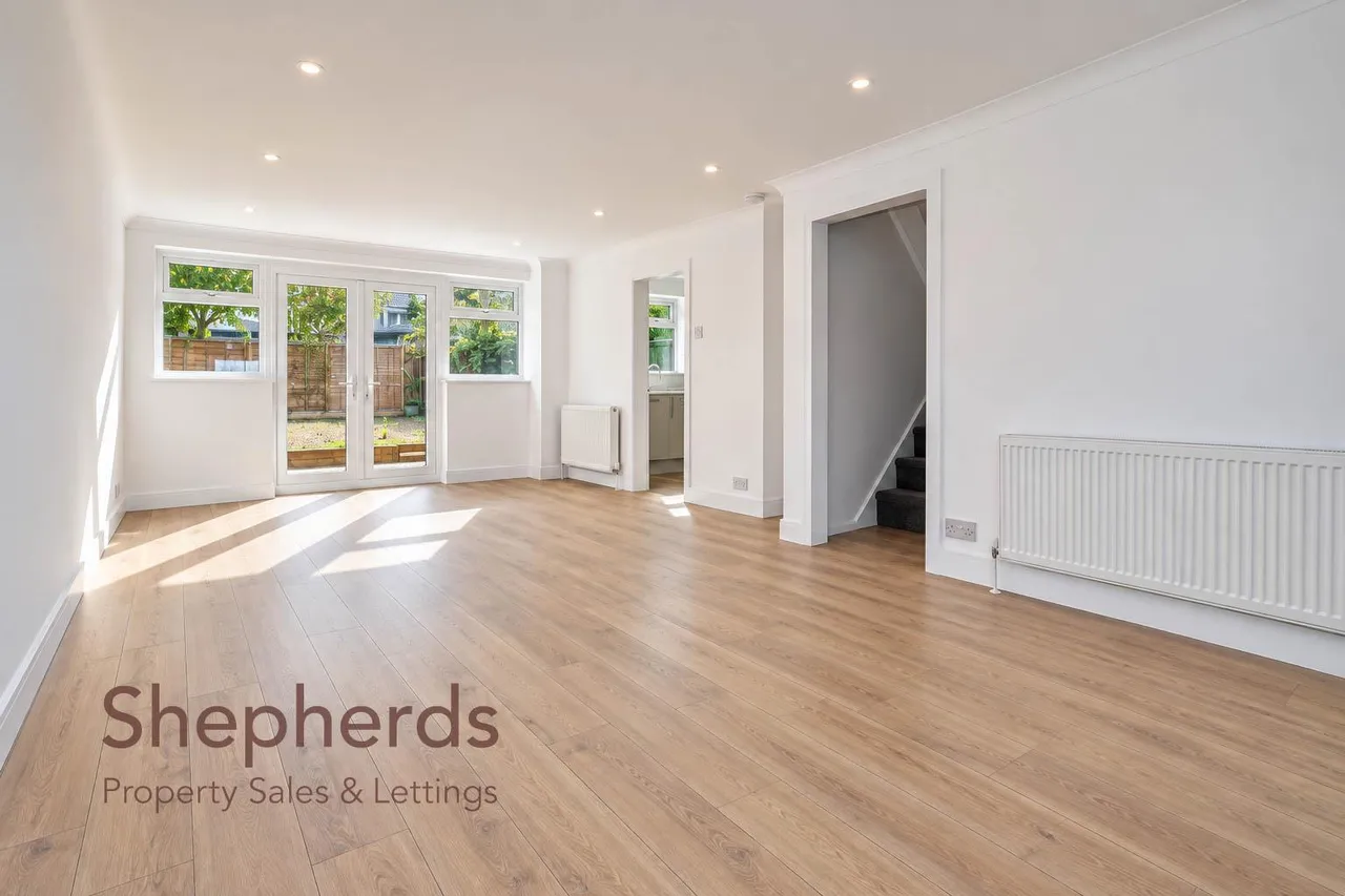 Westmeade Close, West Cheshunt, EN7, photo 2