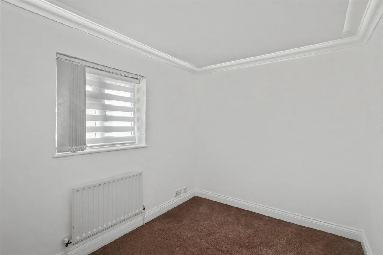 Sundridge Road, Woking, GU22, photo 11