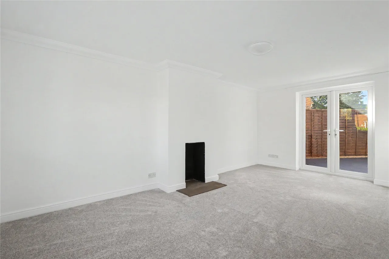 Sundridge Road, Woking, GU22, photo 2