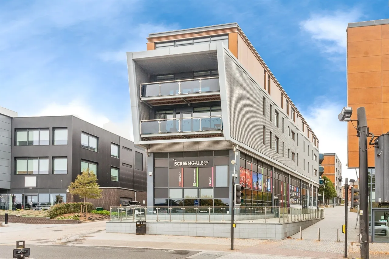 1 bed flat for sale — Burgage Square, Wakefield