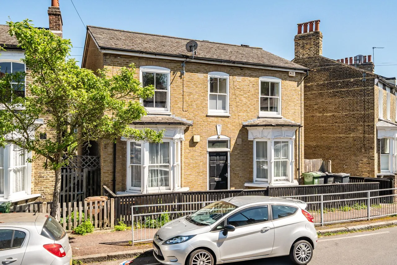 3 bed flat for sale — Camplin Street, London, SE14