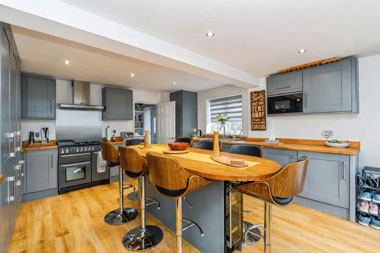 Longbridge Close, Calmore, SO40, photo 3