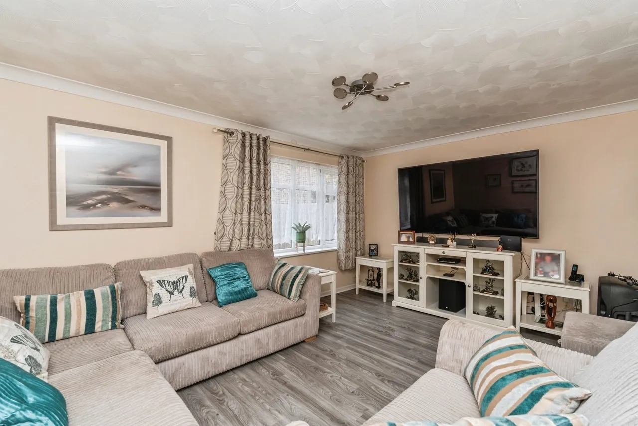 Longbridge Close, Calmore, SO40, photo 7