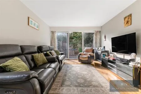 Tipton Drive, Croydon, photo 12