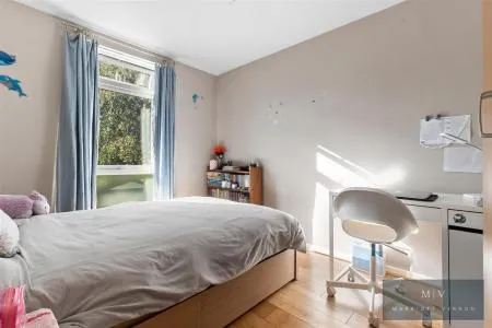 Tipton Drive, Croydon, photo 6