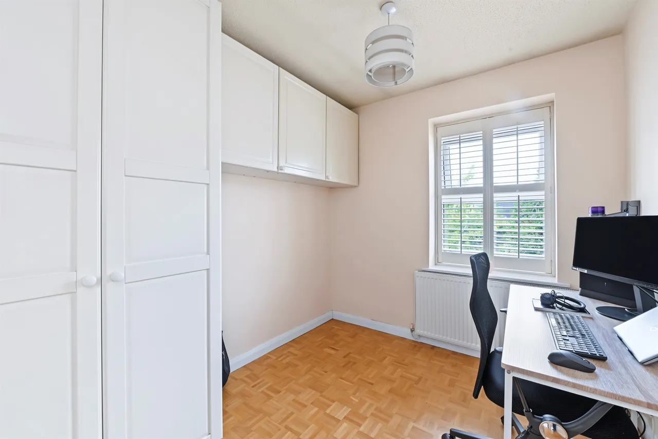 Mansard Close, Tring, HP23, photo 10