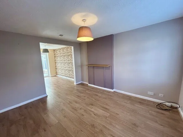 Denny Close, Upton, CH49, photo 5