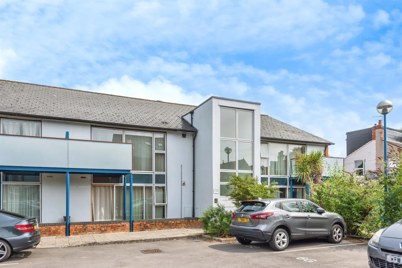 Lincoln Street, Swindon, SN1, photo 12