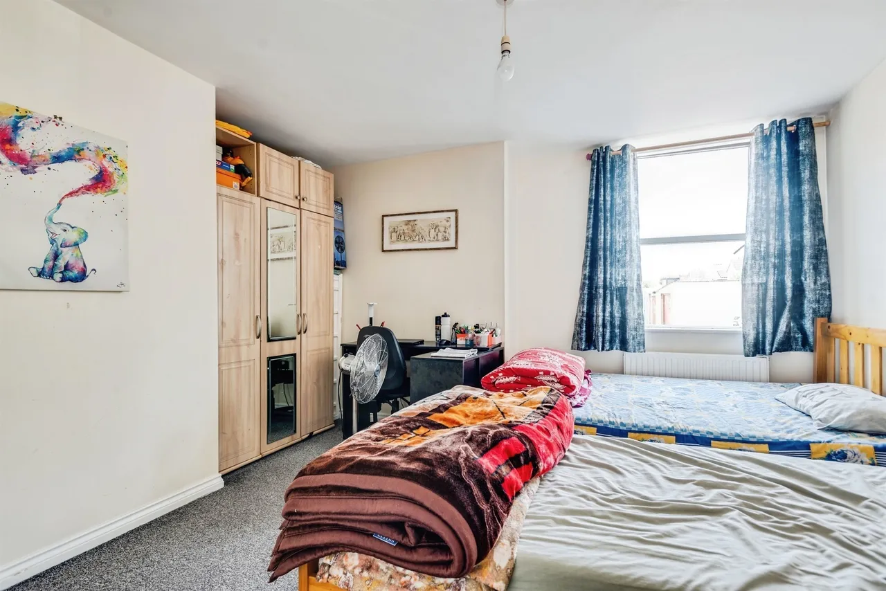 Lincoln Street, Swindon, SN1, photo 6