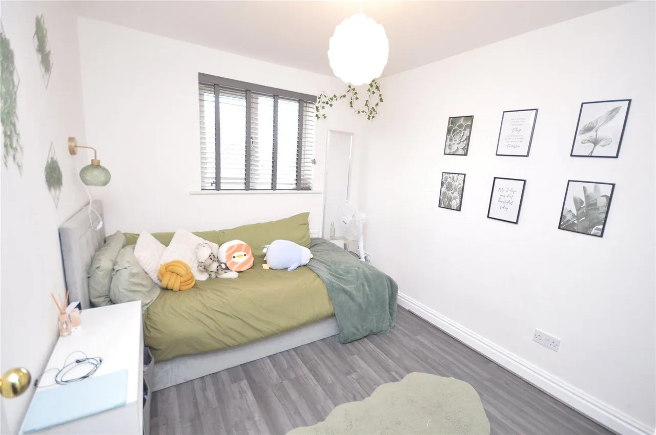 Laurel Place, Middleton, LS10, photo 9