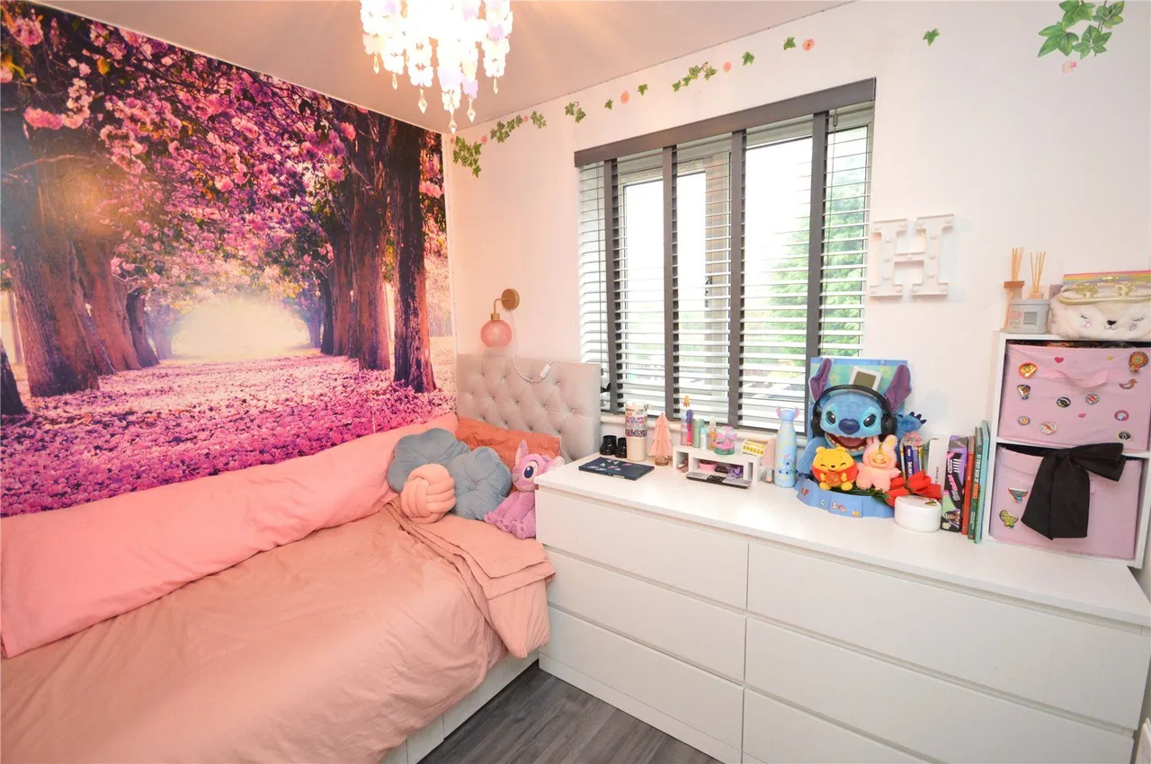Laurel Place, Middleton, LS10, photo 10