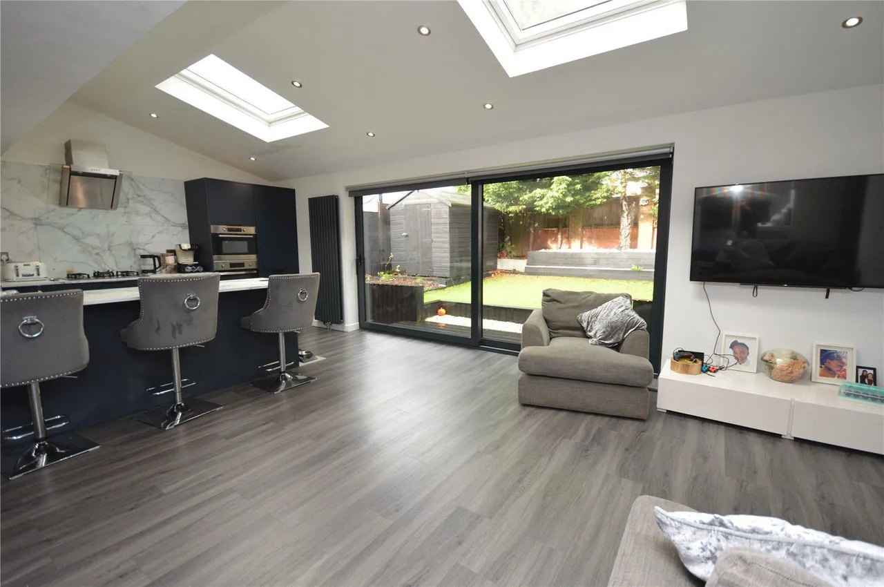 Laurel Place, Middleton, LS10, photo 4
