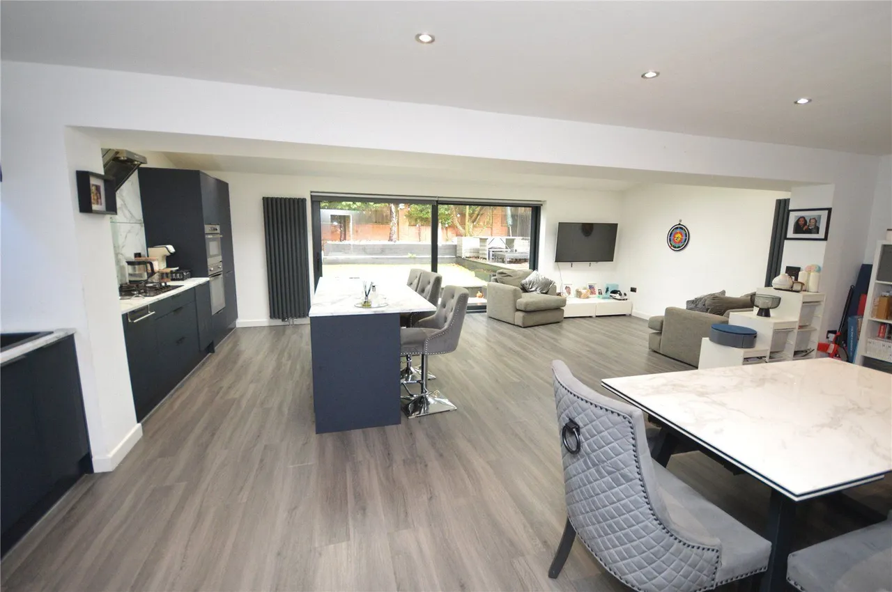 Laurel Place, Middleton, LS10, photo 5