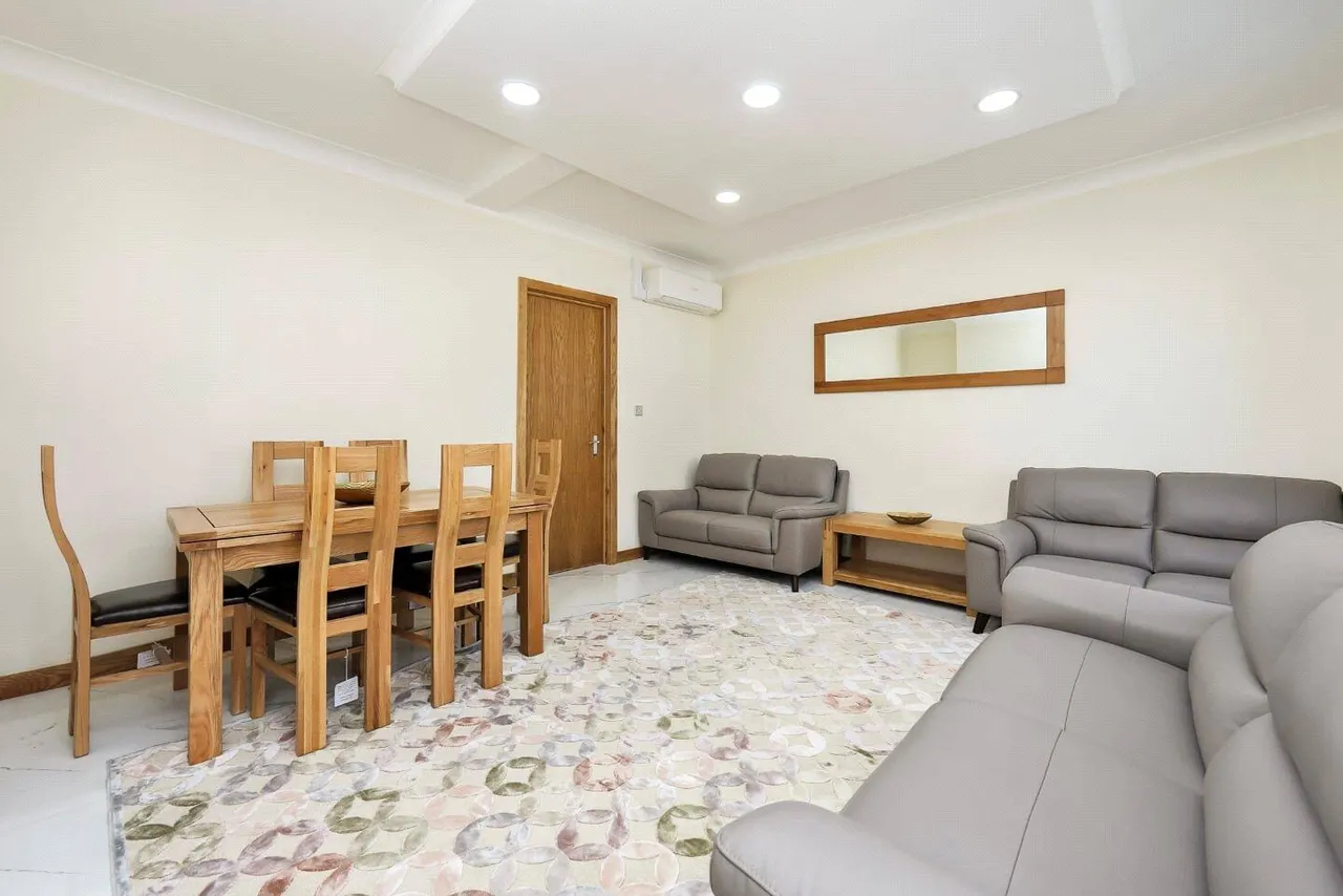 4 bed flat for sale, Edgware Road